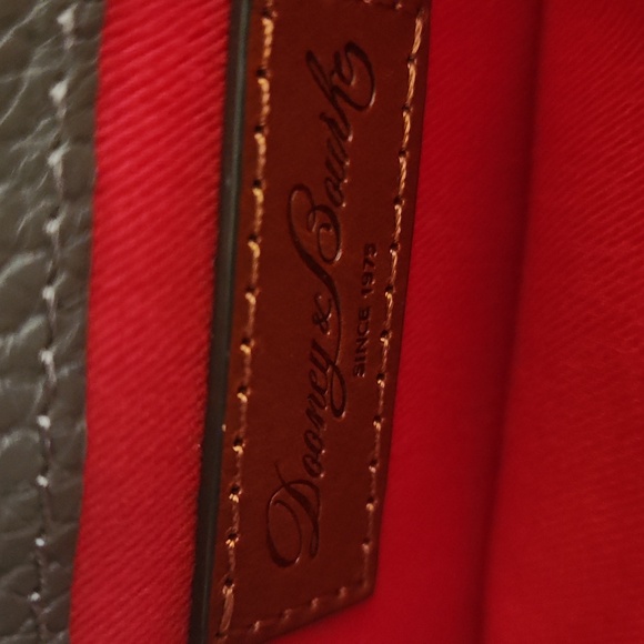 NWT IOB Dooney & Bourke Elephant Pebbled Leather Wallet 🩶🐘♥️ - Picture 14 of 16